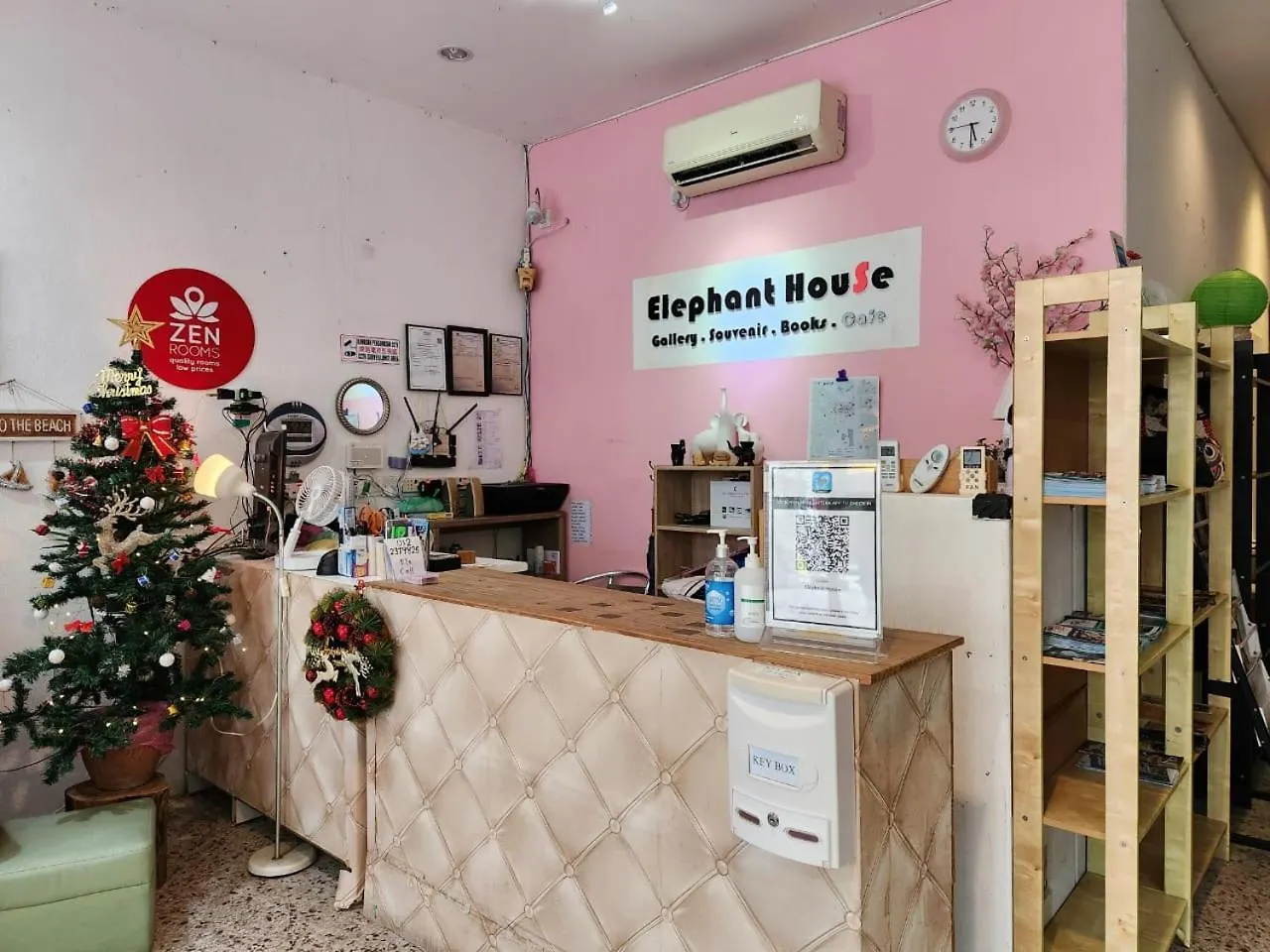 Elephant House Hotel George Town 2*,