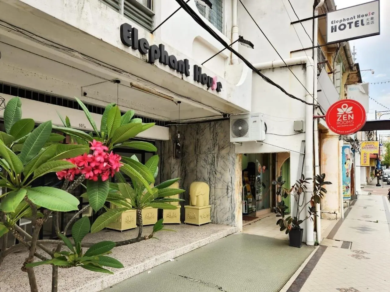 Elephant House Hotel George Town